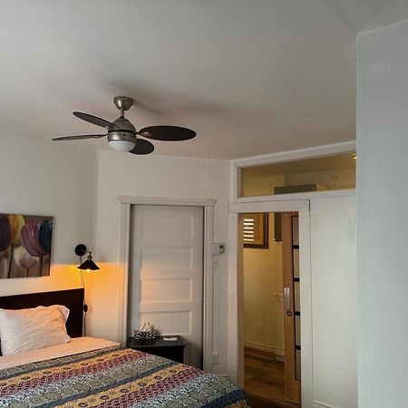 Le 2316 Apartment Saint-Hyacinthe Luaran gambar