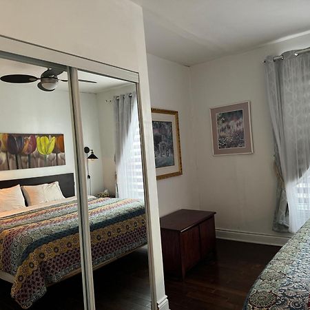 Le 2316 Apartment Saint-Hyacinthe Luaran gambar
