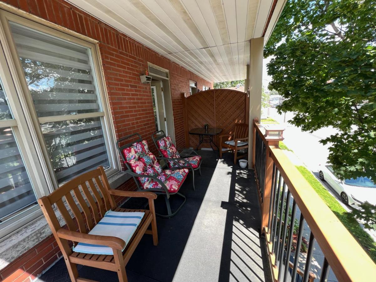 Le 2316 Apartment Saint-Hyacinthe Luaran gambar