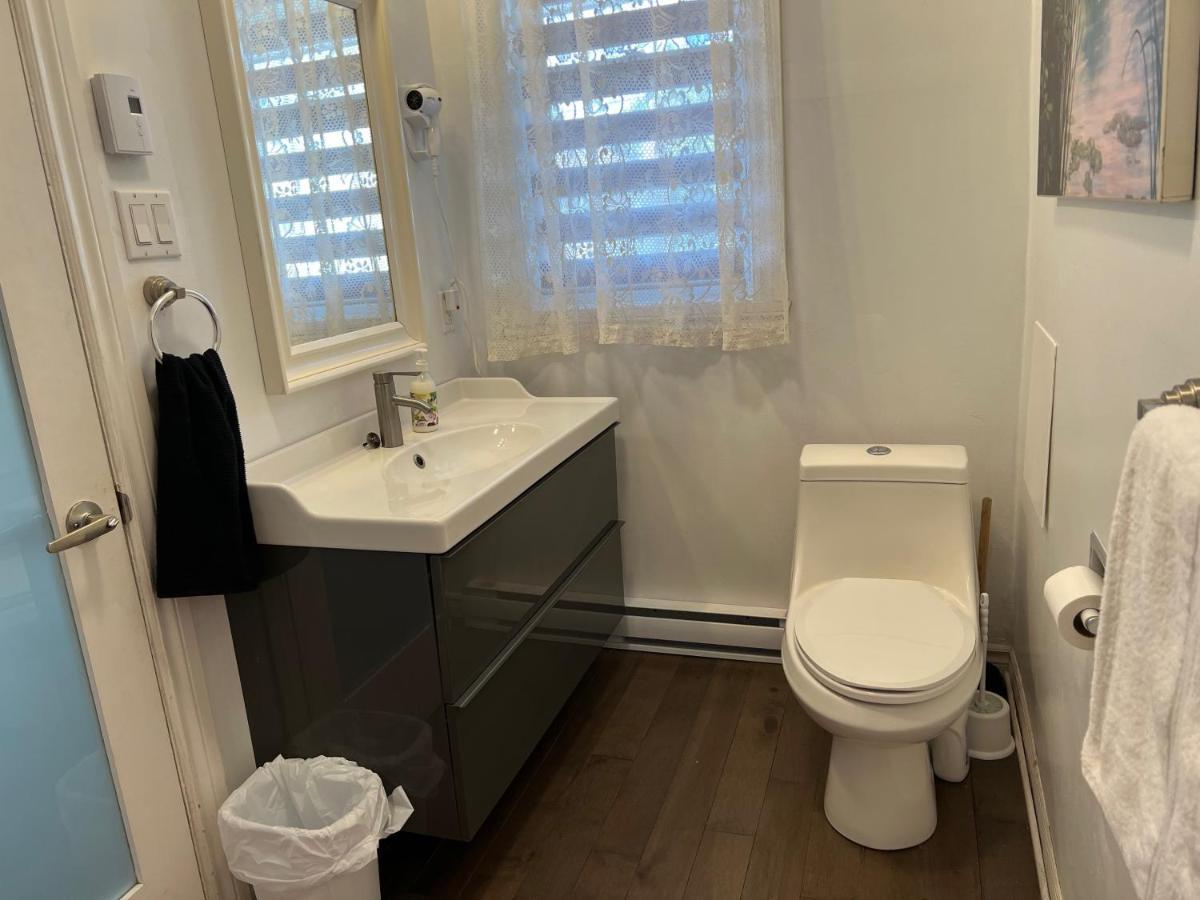 Le 2316 Apartment Saint-Hyacinthe Luaran gambar
