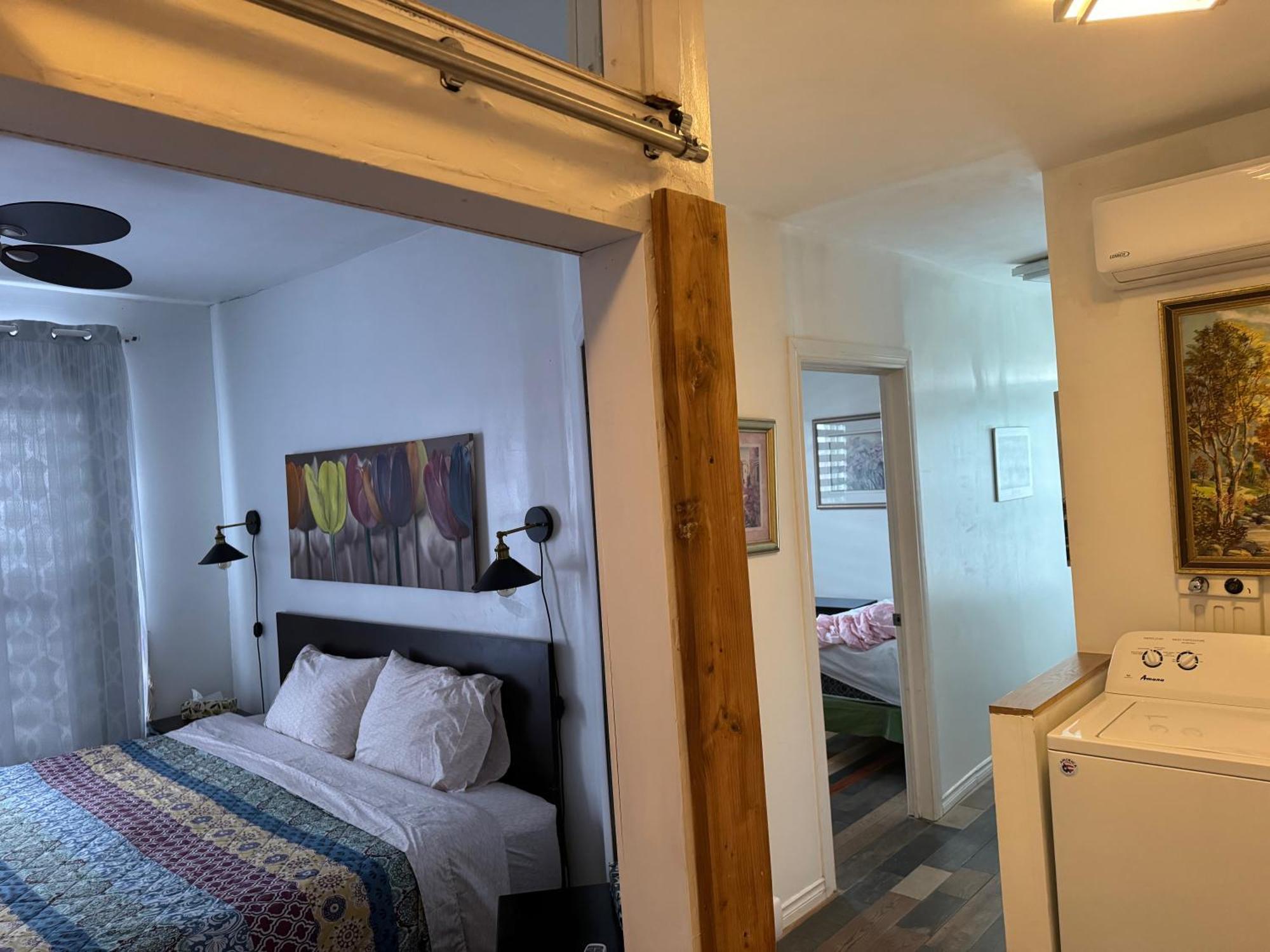 Le 2316 Apartment Saint-Hyacinthe Luaran gambar